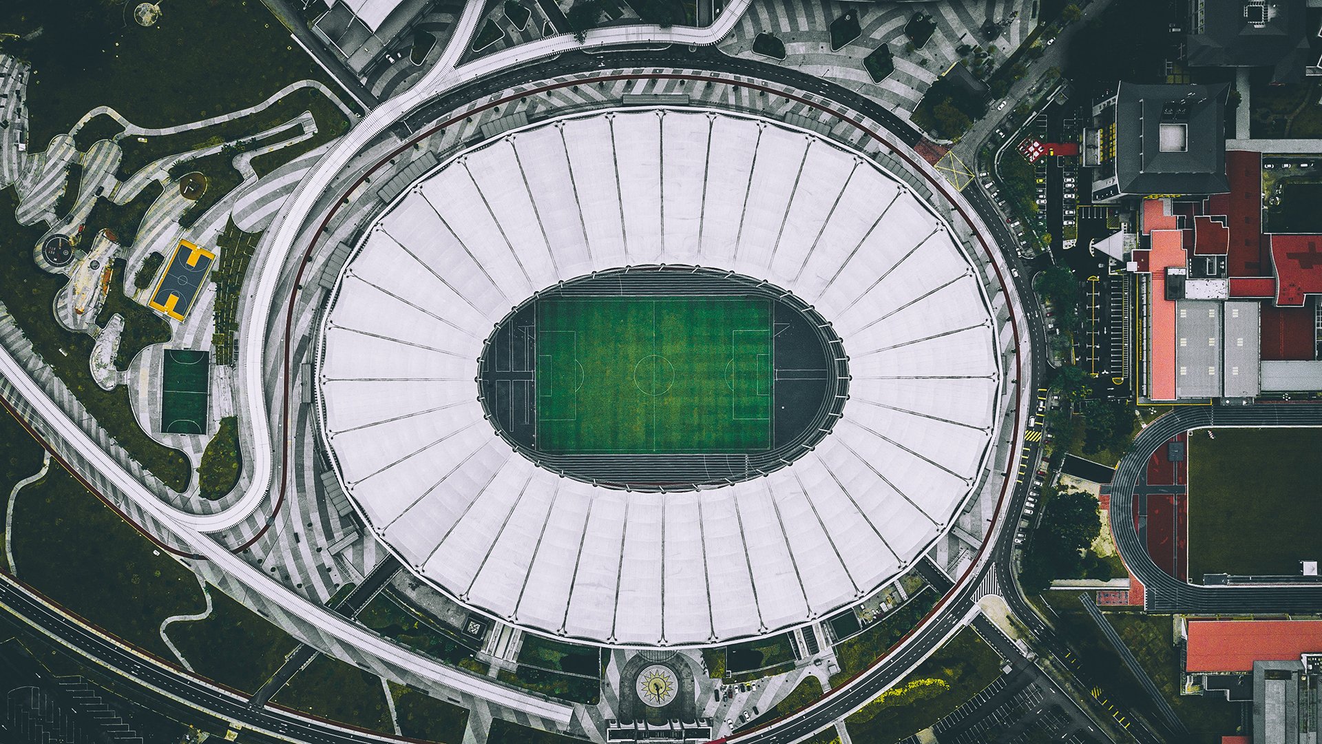 LDSports中国-体育焦点,猛龙回应争议,雄鹿加时再遭质疑,内马尔关键复出